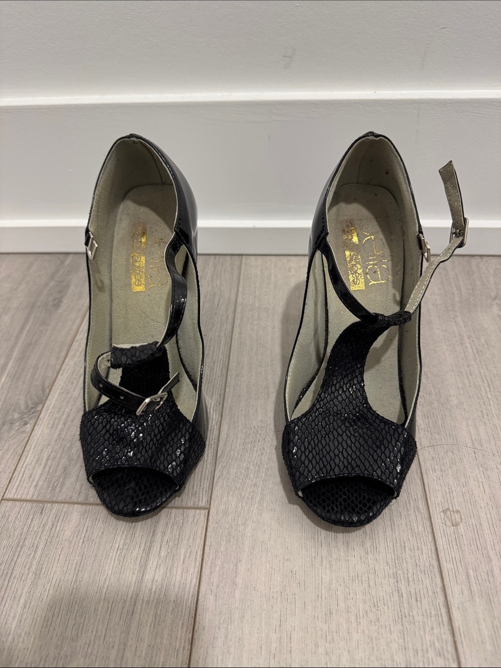 Dance shoe -Women's Black Peep-Toe Strappy Heels